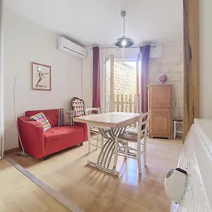 Studio Climatise Corps Saints , Avignon France