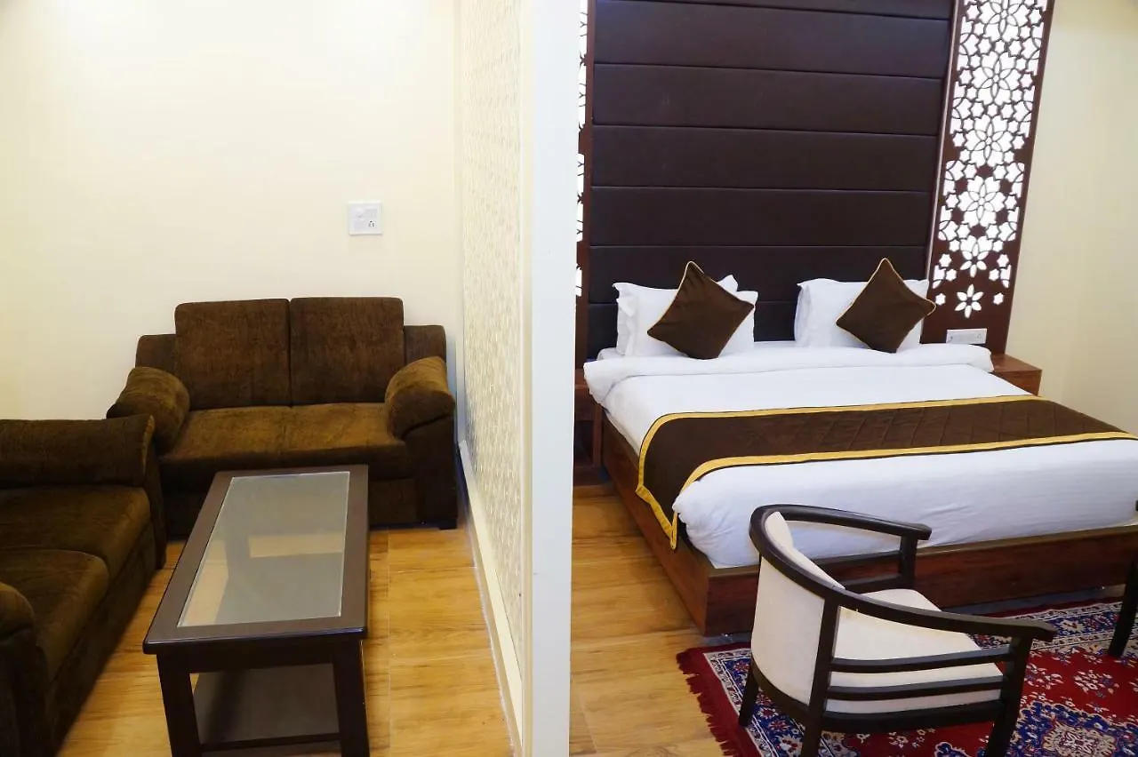 Hotel Shivoy Grand Váránasí